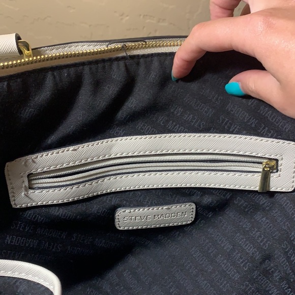 Steve Madden Purse - Picture 4 of 4